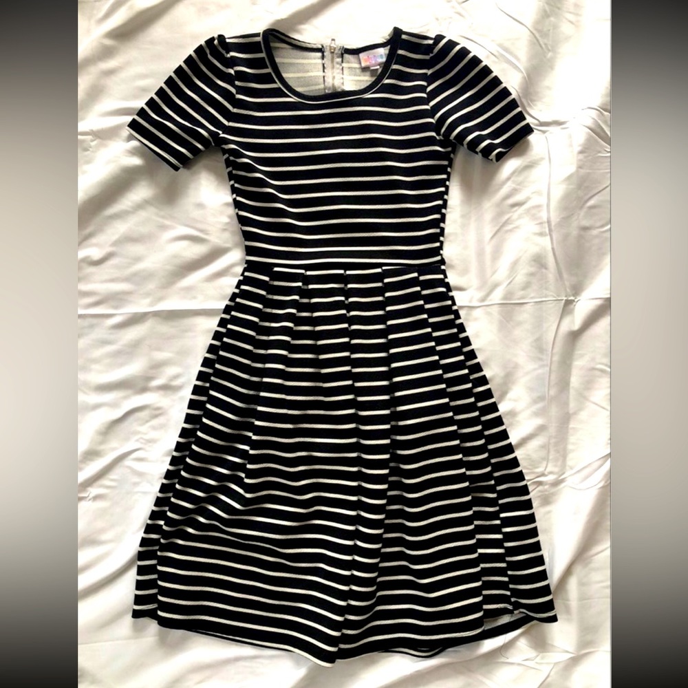 LulaRoe xxs Amelia Women’s Dress
